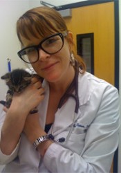 Dr. Claire Zepeda (Valencia Animal Hospital) | Animal Clinic | Pet Medicus